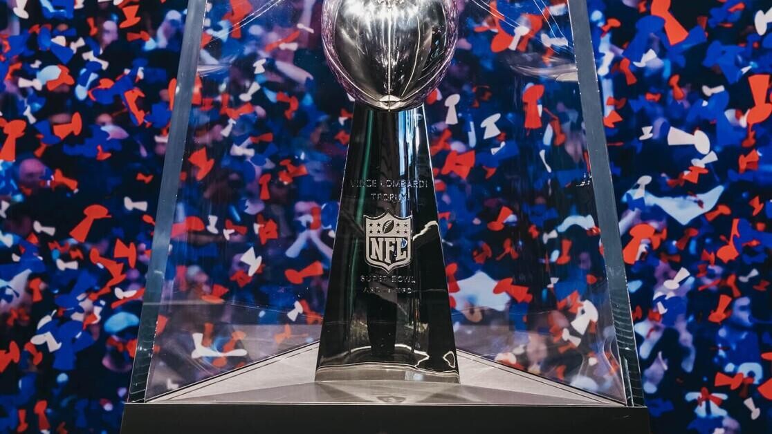 Super Bowl LVIII Betting Odds: San Francisco 49ers are the 7/4 FAVOURITES to win the Super Bowl this year after the Wildcard play-offs at the weekend! Super Bowl LVIII Betting Odds: San Francisco 49ers are the 7/4 FAVOURITES to win the Super Bowl this year after the Wildcard play-offs at the weekend!